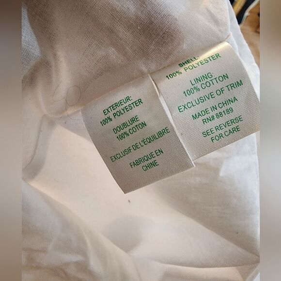 Lilly Pulitzer - Picture 11 of 17